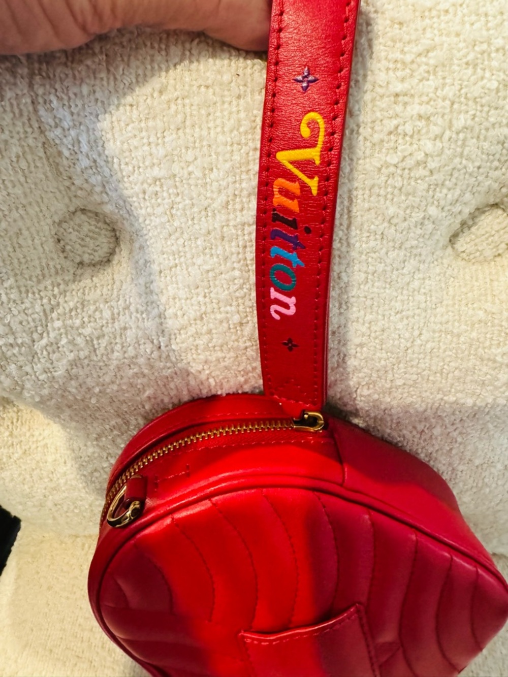Louis Vuitton Red Heart-Shaped Mini Crossbody with Gold LV Emblem - Picture 2 of 3